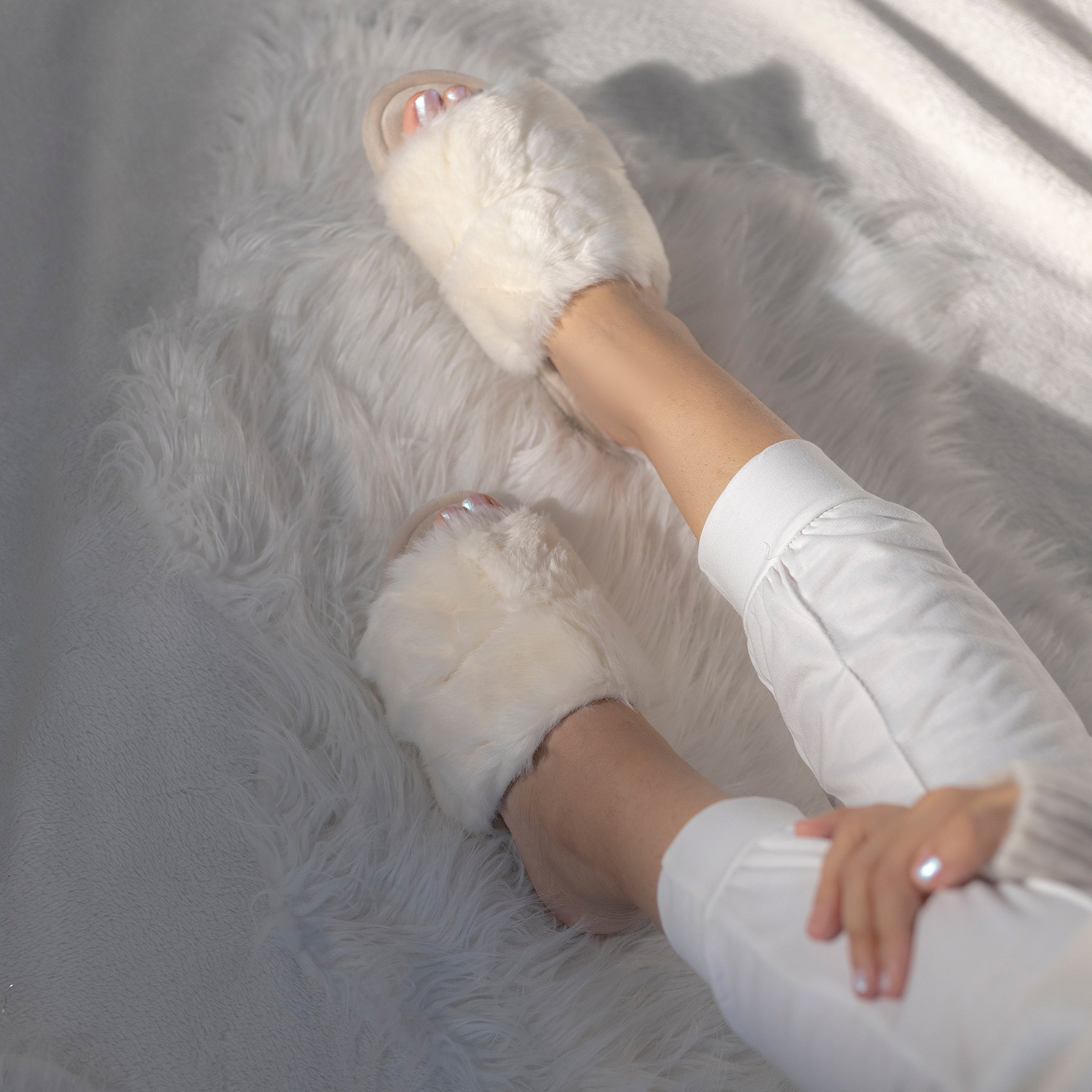 Fluffy open toe online slippers